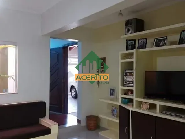 Casa com 250m² 3 quartos e 3 banheiros, à venda, no bairro Icaray em Araçatuba