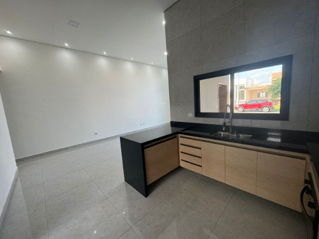 Casa com 176m² 3 quartos e 2 banheiros, à venda, no bairro Residencial Maricá em Pindamonhangaba