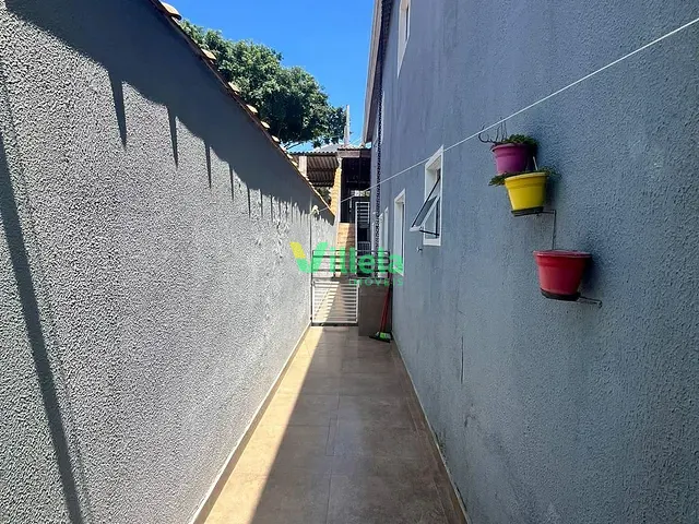 Casa 2 quartos e 3 banheiros, à venda, no bairro Parque Residencial Scaffid II em Itaquaquecetuba