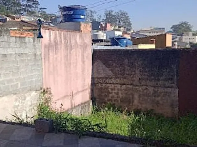Casa com 350m² 4 quartos e 3 banheiros, à venda, no bairro Jardim Guapituba em Mauá
