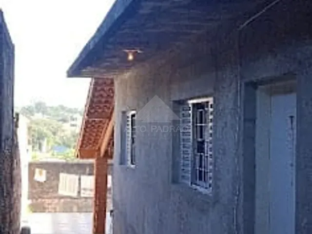 Casa com 350m² 4 quartos e 3 banheiros, à venda, no bairro Jardim Guapituba em Mauá