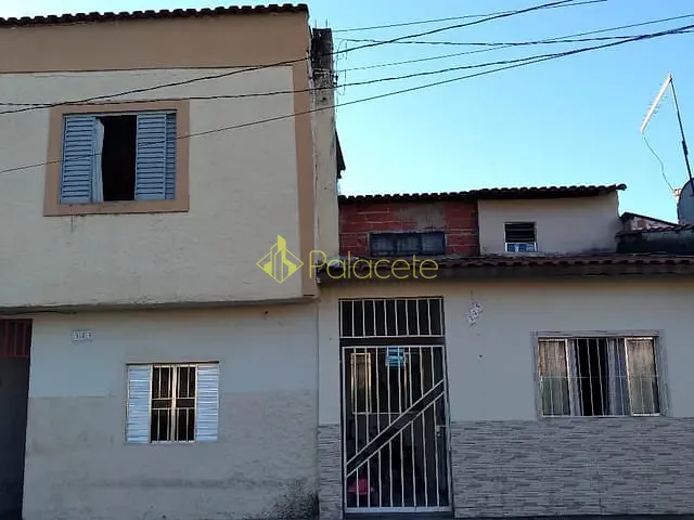 Casa com 150m², à venda, no bairro Santa Terezinha em Aparecida