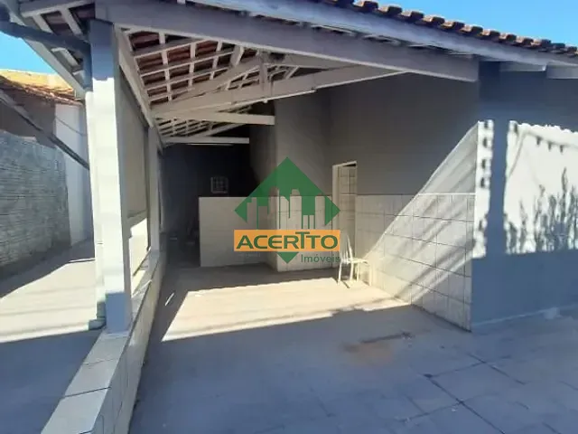 Casa com 360m² 2 quartos e 2 banheiros, à venda, no bairro Umuarama em Araçatuba