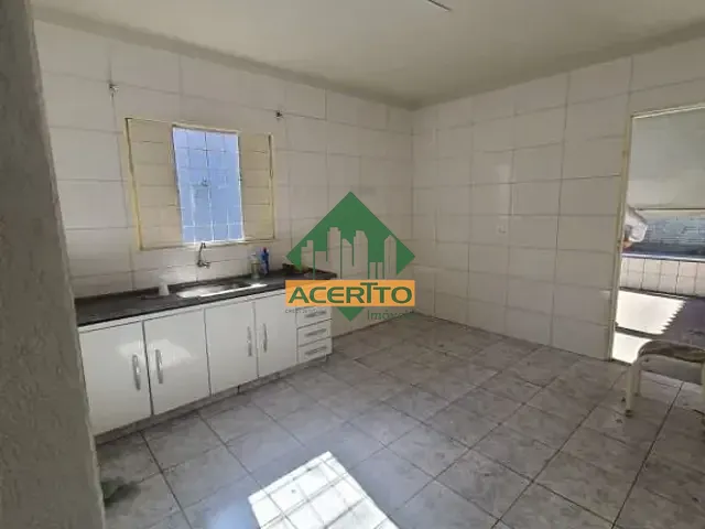 Casa com 360m² 2 quartos e 2 banheiros, à venda, no bairro Umuarama em Araçatuba