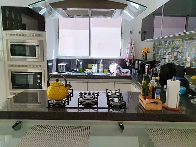 Casa com 280m² 3 quartos e 5 banheiros, à venda, no bairro Jardim Residencial Ravagnani em Sumaré