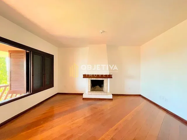 Casa com 388m² 3 quartos e 2 banheiros, à venda, no bairro Petrópolis em Novo Hamburgo