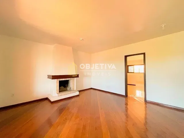 Casa com 388m² 3 quartos e 2 banheiros, à venda, no bairro Petrópolis em Novo Hamburgo