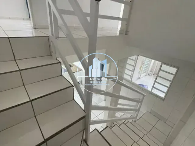Casa com 100m² 3 quartos e 1 banheiro, para alugar, no bairro Jardim América em Pouso Alegre