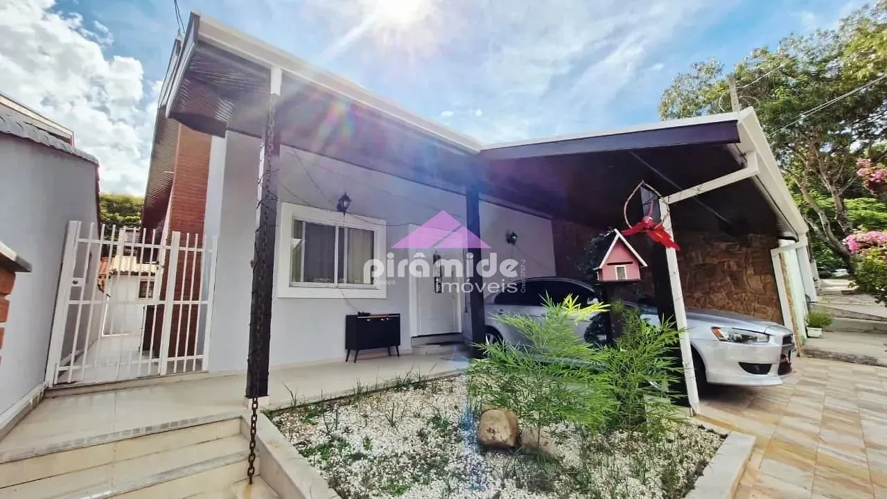 Casa, 3 quartos, 159 m² - Foto 1