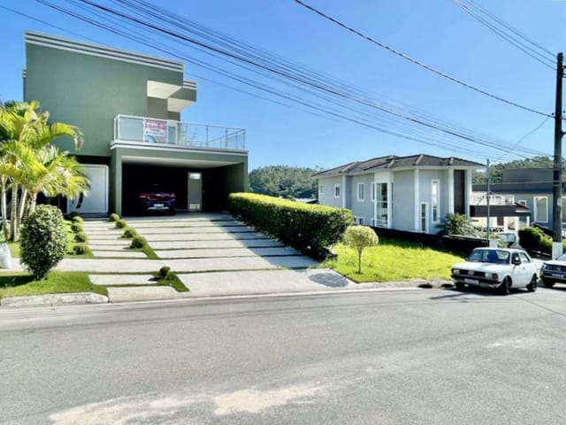 Casa com 440m² 3 quartos e 3 banheiros, à venda, no bairro Jardim Colibri em Cotia