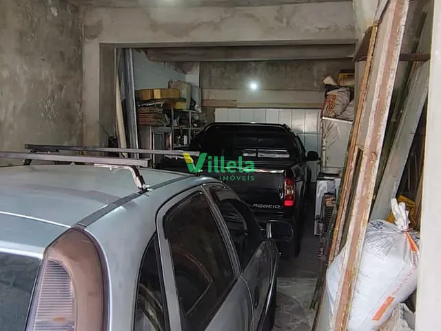 Casa à venda, no bairro Jardim Adriane em Itaquaquecetuba