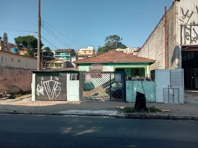 Casa com 300m² 3 quartos e 2 banheiros, à venda, no bairro Jardim Zaira em Mauá