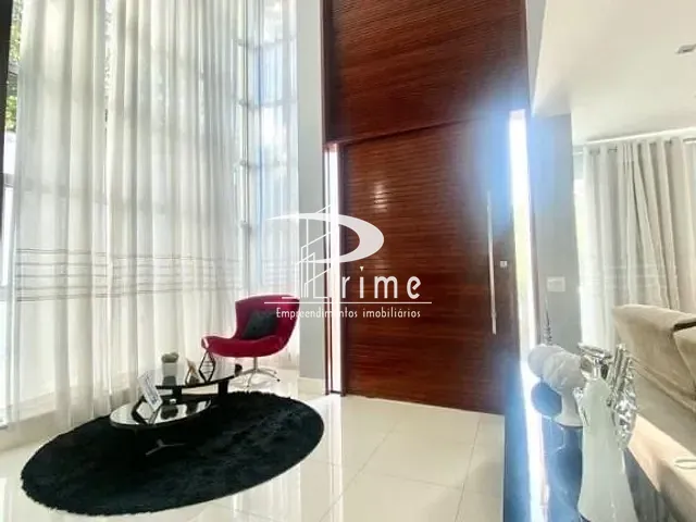 Casa com 525m² 4 quartos e 5 banheiros, à venda, no bairro Piratininga em Niterói