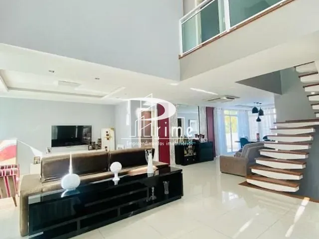 Casa com 525m² 4 quartos e 5 banheiros, à venda, no bairro Piratininga em Niterói