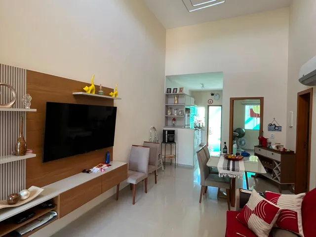 Casa 2 quartos e 2 banheiros, à venda, no bairro Jardim Vitória em Macaé