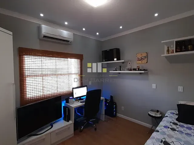Casa com 250m² 3 quartos e 2 banheiros, à venda, no bairro Jardim Alvorada em Sumaré