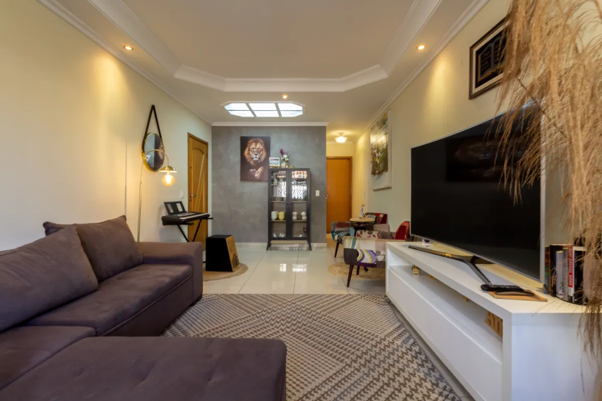 Casa para venda em Parque São Domingos com 3 quartos, sendo 3 suítes, 166m²