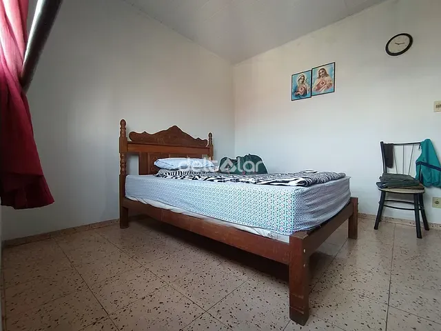 Casa com 360m² 4 quartos e 2 banheiros, à venda, no bairro Floramar em Belo Horizonte