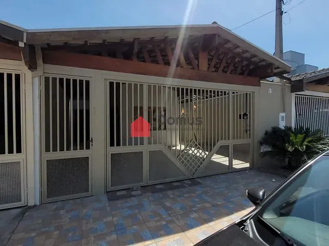 Casa com 225m² 3 quartos e 3 banheiros, à venda, no bairro Parque das Nações em Pindamonhangaba
