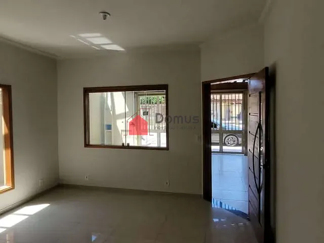 Casa com 225m² 3 quartos e 3 banheiros, à venda, no bairro Parque das Nações em Pindamonhangaba