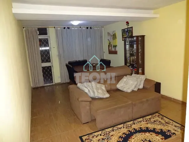 Casa 3 quartos e 3 banheiros, à venda, no bairro Jardim Maria Augusta em Taubaté