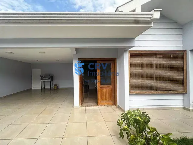 Casa com 300m² 3 quartos e 3 banheiros, à venda, no bairro Jardim Vila Rica em Cambé