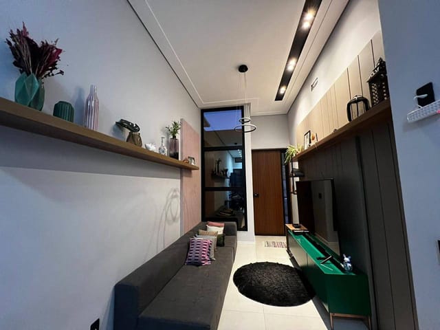 Casa com 175m² 3 quartos e 3 banheiros, à venda, no bairro Residencial Vila Romana em Pindamonhangaba