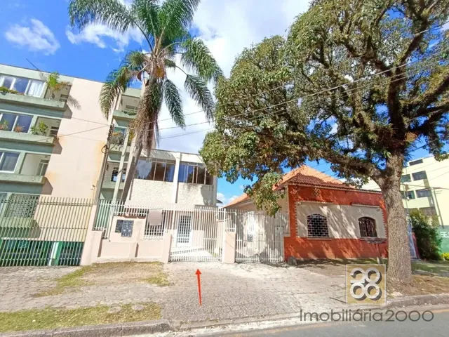 Casa 2 quartos e 1 banheiro, para alugar, no bairro Alto Da Xv em Curitiba