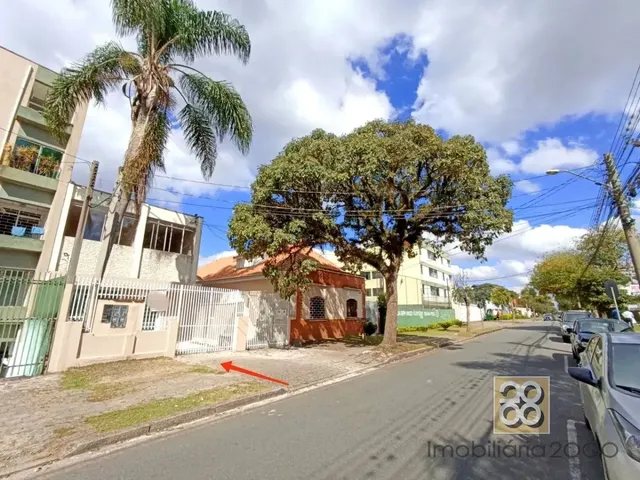 Casa 2 quartos e 1 banheiro, para alugar, no bairro Alto Da Xv em Curitiba