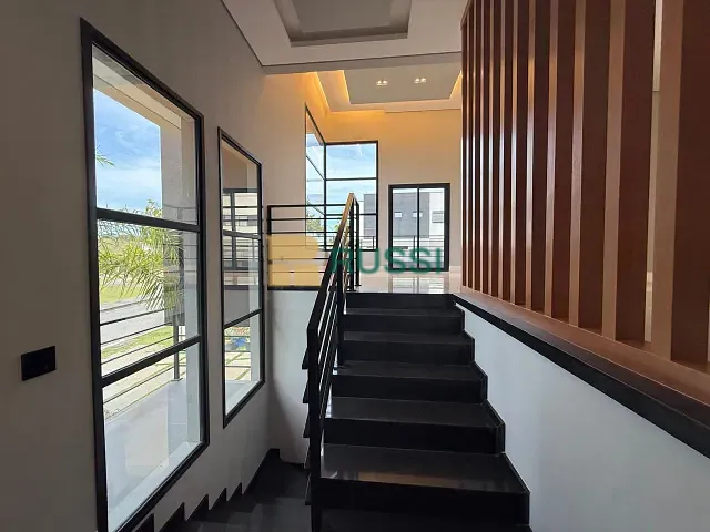 Casa com 480m² 3 quartos e 3 banheiros, à venda, no bairro Condomínio Residencial Alphaville II em São José dos Campos