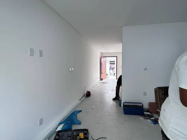 Casa 3 quartos e 3 banheiros, à venda, no bairro Vale das Palmeiras em Macaé