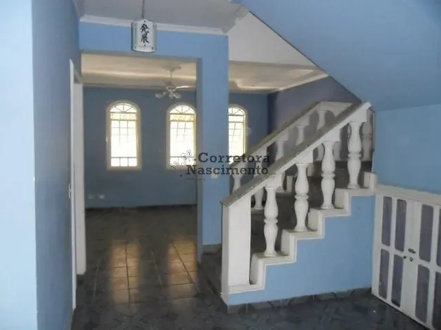 Casa com 240m² 5 quartos e 3 banheiros, à venda, no bairro Parque dos Príncipes em Jacareí