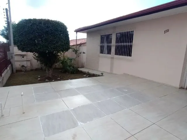 Casa com 300m² 3 quartos e 3 banheiros, à venda, no bairro Bacacheri em Curitiba