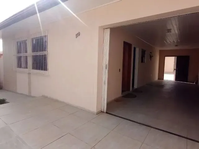 Casa com 300m² 3 quartos e 3 banheiros, à venda, no bairro Bacacheri em Curitiba