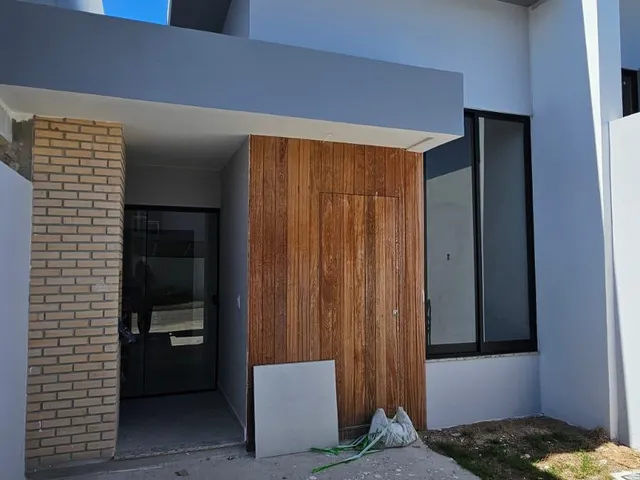 Casa 2 quartos e 2 banheiros, à venda, no bairro Vale das Palmeiras em Macaé
