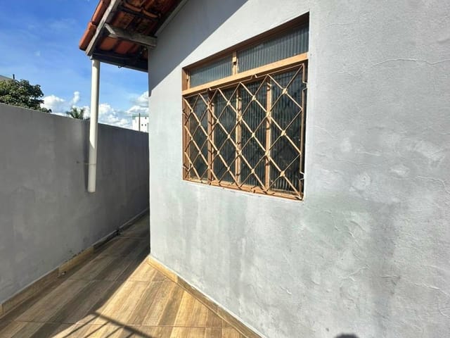 Foto do Casa - Casa para locação com 2 quartos, 2 banheiros e duas salas, Planalto, Belo Horizonte, MG | Deltalar Imóveis