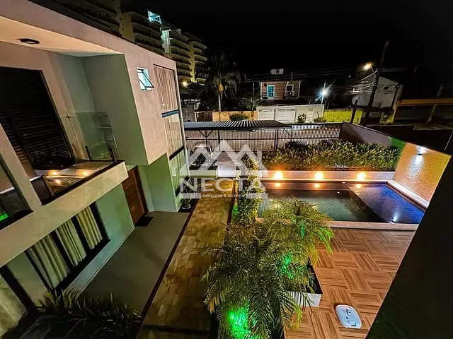 Casa com 111m² 3 quartos e 1 banheiro, à venda, no bairro Cidade Jardim em Caraguatatuba