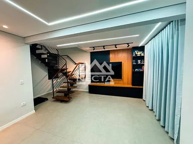 Casa com 111m² 3 quartos e 1 banheiro, à venda, no bairro Cidade Jardim em Caraguatatuba