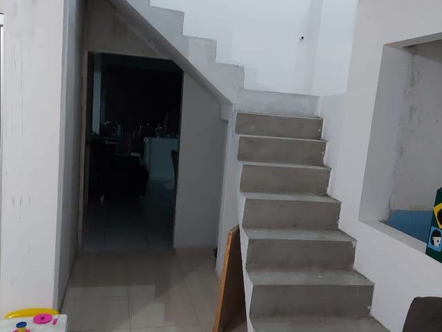 Casa 3 quartos e 4 banheiros, à venda, no bairro Jardim do Vale I em Guaratinguetá