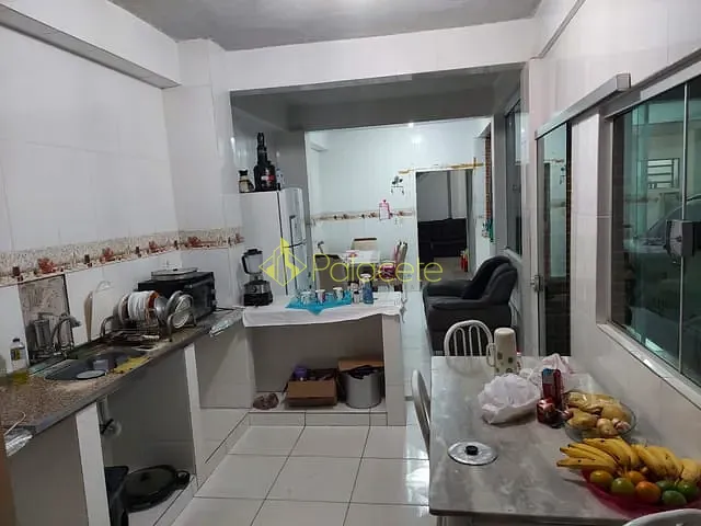 Casa 3 quartos e 4 banheiros, à venda, no bairro Jardim do Vale I em Guaratinguetá