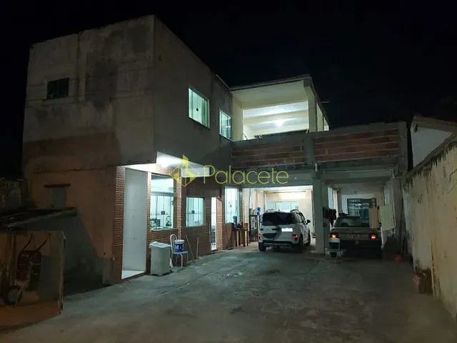 Casa 3 quartos e 4 banheiros, à venda, no bairro Jardim do Vale I em Guaratinguetá