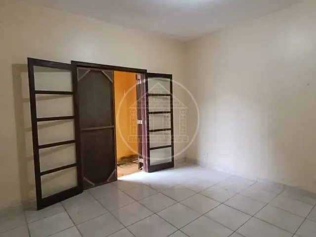Casa com 742m² 3 quartos e 4 banheiros, à venda, no bairro Fazenda da Ilha em Embu-Guaçu
