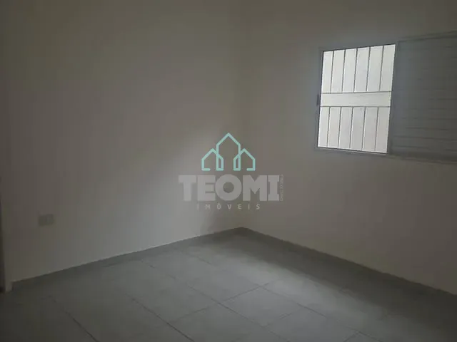 Casa 2 quartos e 2 banheiros, à venda, no bairro Piracangaguá em Taubaté