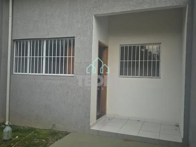 Casa 2 quartos e 2 banheiros, à venda, no bairro Piracangaguá em Taubaté