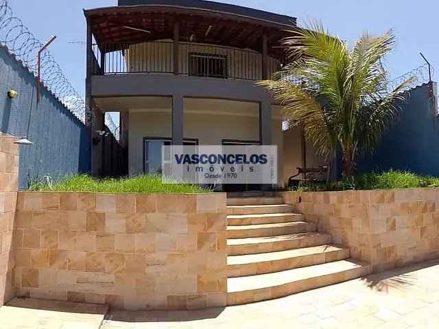 Casa com 500m² 3 quartos e 4 banheiros, à venda, no bairro Condomínio Bom Jesus em Caçapava