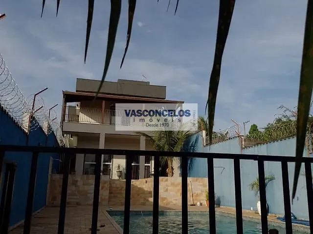 Casa com 500m² 3 quartos e 4 banheiros, à venda, no bairro Condomínio Bom Jesus em Caçapava