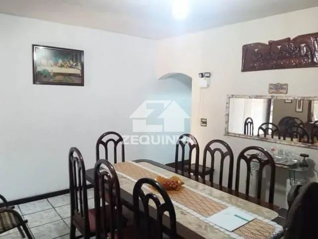 Casa com 125m² 3 quartos e 2 banheiros, à venda, no bairro Jardim Elvira em Osasco