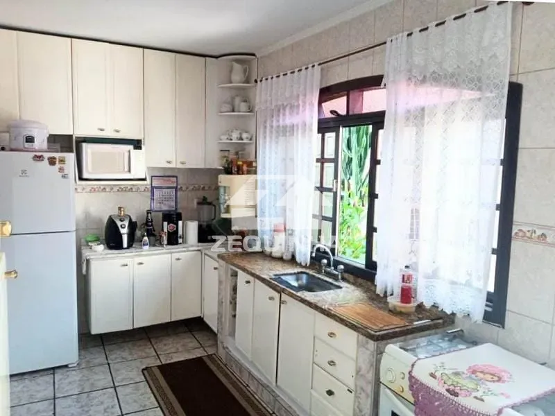 Casa, 3 quartos, 201 m² - Foto 7