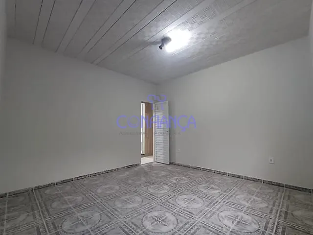 Casa com 45m² 2 quartos e 1 banheiro, para alugar, no bairro Campo Grande em Rio de Janeiro