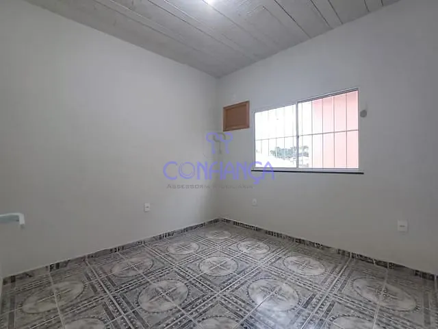 Casa com 45m² 2 quartos e 1 banheiro, para alugar, no bairro Campo Grande em Rio de Janeiro